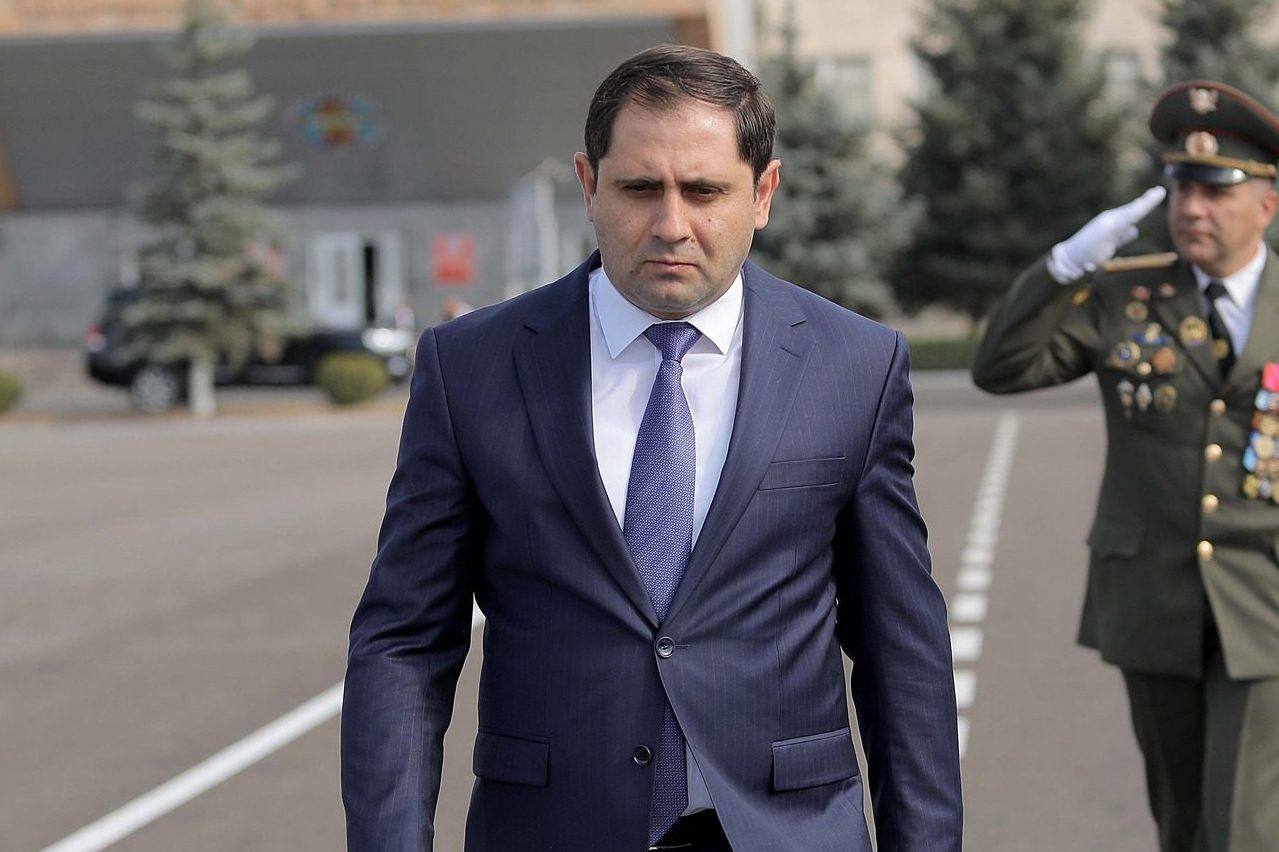 Խոնարհումով շնորհավորում եմ Հայրենիքի սահմանները պաշտպանելիս զոհվածների մայրերին, կանանց ու դուստրերին. Սուրեն Պապիկյան