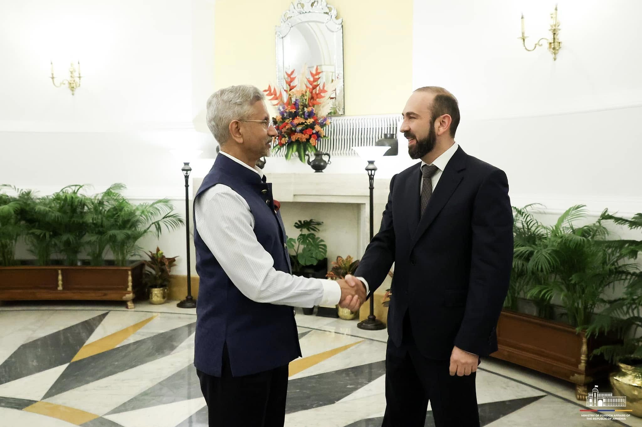 Մենք ցանկանում ենք կառուցել ավելի ամուր տնտեսական, առևտրային, տեխնոլոգիական և մշակութային կապեր Հնդկաստանի հետ․ Միրզոյանը՝ Հնդկաստանում (լուսանկարներ)