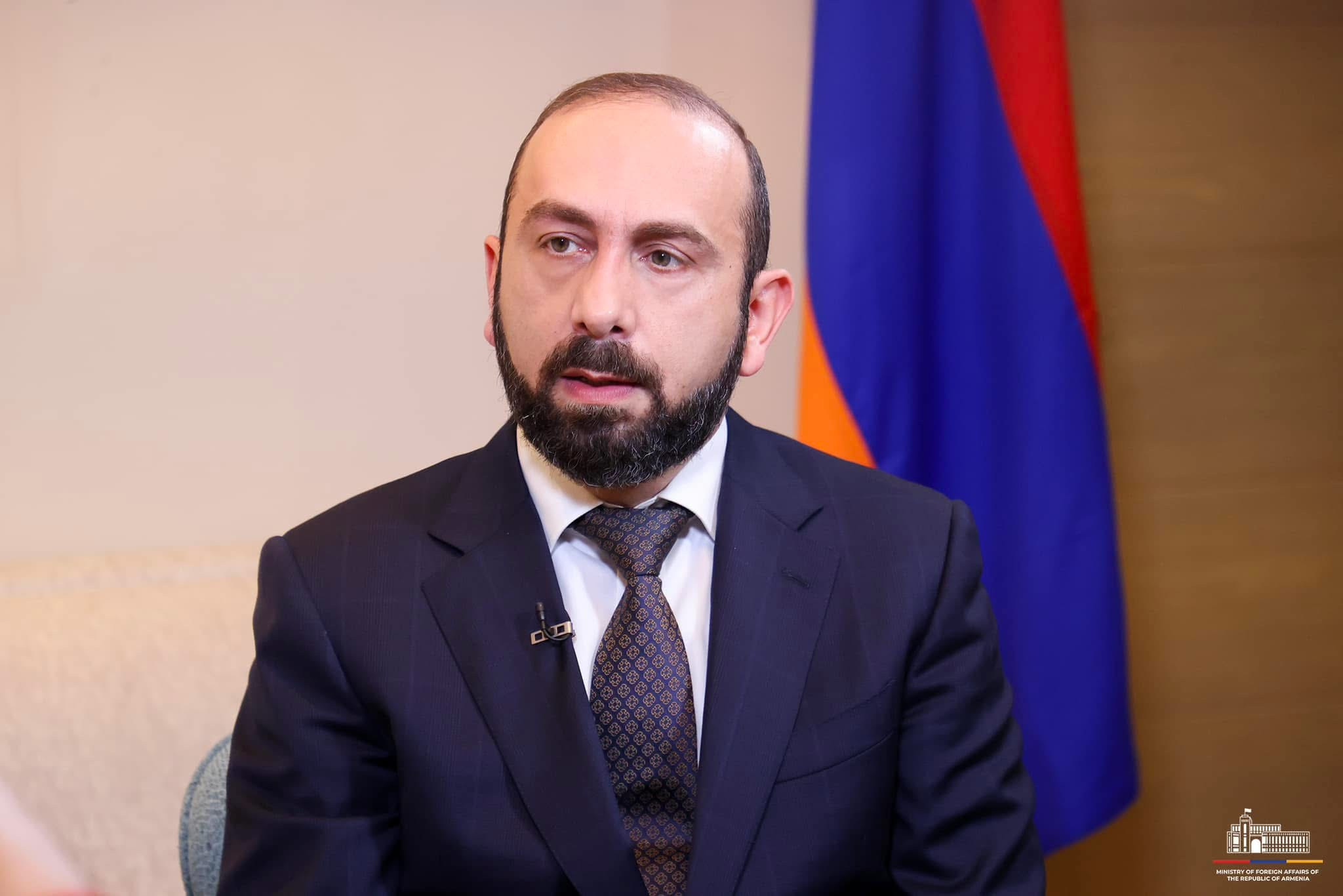 Մենք պատրաստ ենք ներգրավել աշխատուժ Հնդկաստանից, սակայն այն չափով, որը կարող է համահունչ լինել թե՛ հայկական տնտեսության, թե՛ Հայաստանի աշխատաշուկայի համար. Միրզոյանի ծավալուն հարցազրույցը