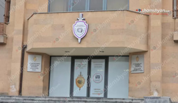 Երևանի ակումբներից մեկում 2 տղամարդ ապակյա շշերnվ հարվածել են միմյանց, կոտրել գույքը