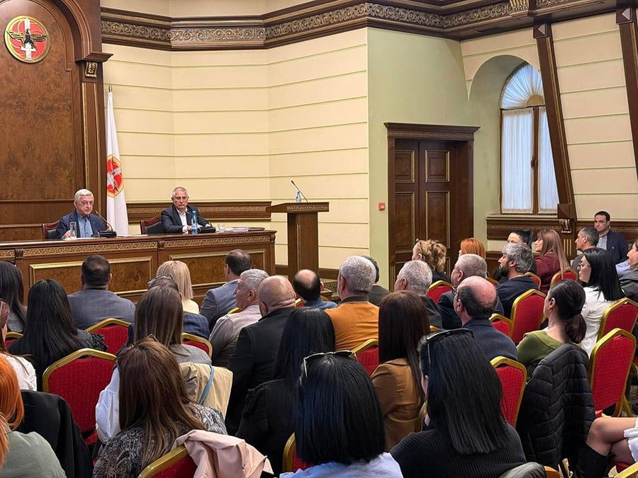 Սերժ Սարգսյանը հանդիպել է Երևանի և մարզերի ՀՀԿ-ականների հետ