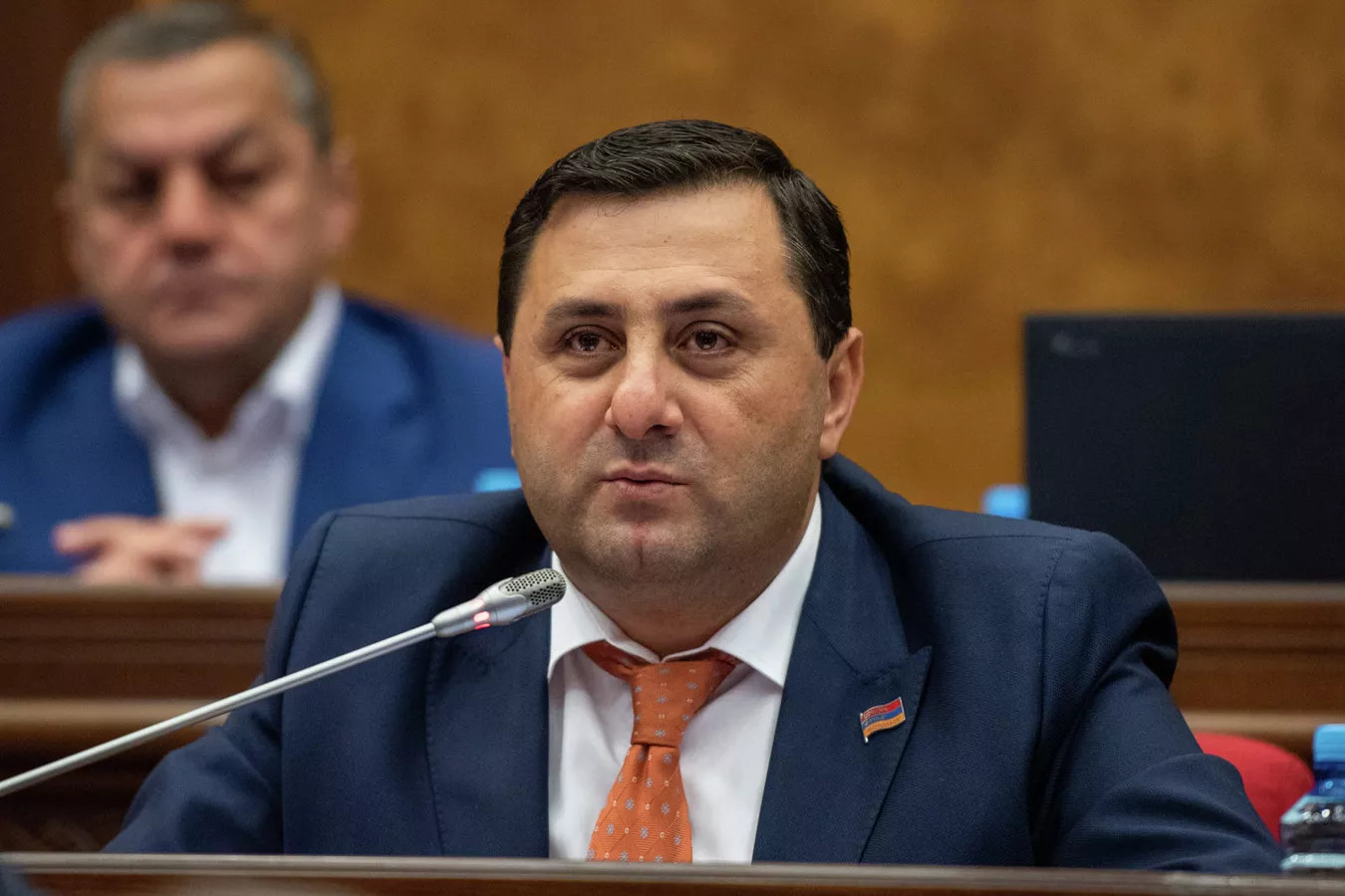 Գնացեք, ողջ ֆեդերացիայով Հենրիխ Մխիթարյանի ոտքերը լվացեք ու ջուրը խմեք․ Սամվել Ֆարմանյան