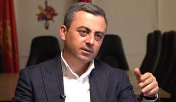 Երբ 2021-ին բանավիճելու առաջարկ կար, ասել եմ՝ թող թուղթ բերի, որ հոգեկան հիվանդ չի. Սաղաթելյանը՝ Փաշինյանի մասին
