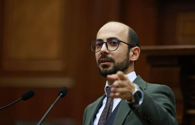 Եթե ընտրությունից 2 օր առաջ մարդկանց փող են բաժանում, մի կապ փայտ են բաժանում, պետք է աչք փակե՞նք. Արթուր Հովհաննիսյան