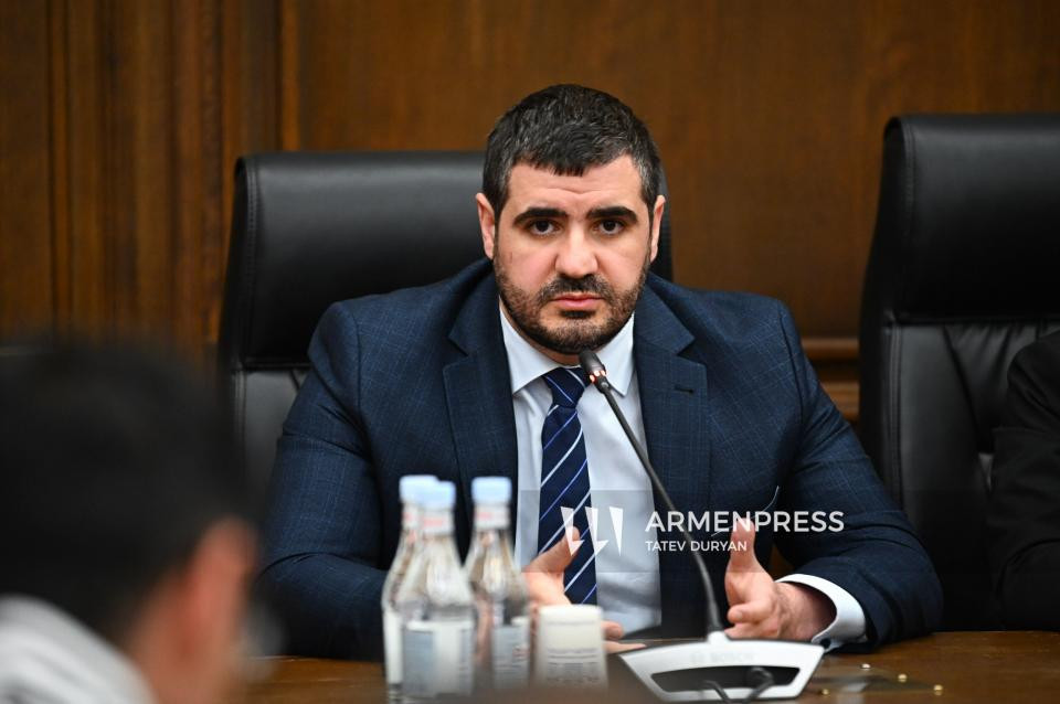 Ադրբեջանի մոտեցումները, իհարկե, կառուցողական չեն, բայց չեն նսեմացնում մեր ջանքերը. Արման Եղոյան