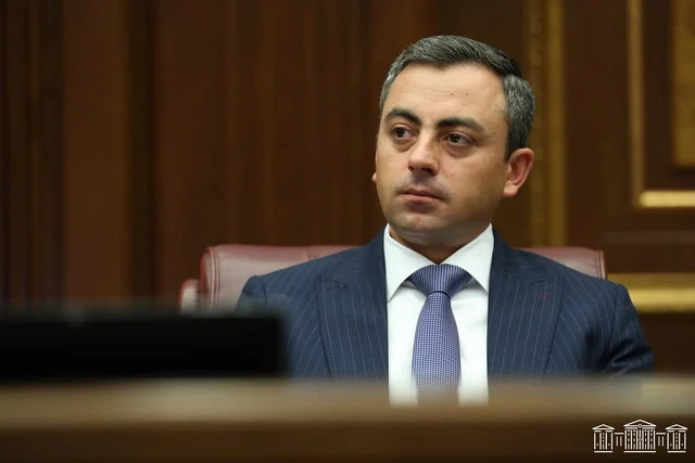 Այսօր Ազատության հրապարակում հրավիրված հանրահավաքը պատասխան էր ոչ միայն Փաշինյանի՝ Արցախյան շարժումը չշարունակելու հայտարարություններին, այլև իշխող ուժի՝ արցախահայության դեմ ատելության քարոզին․ Իշխան Սաղաթելյան