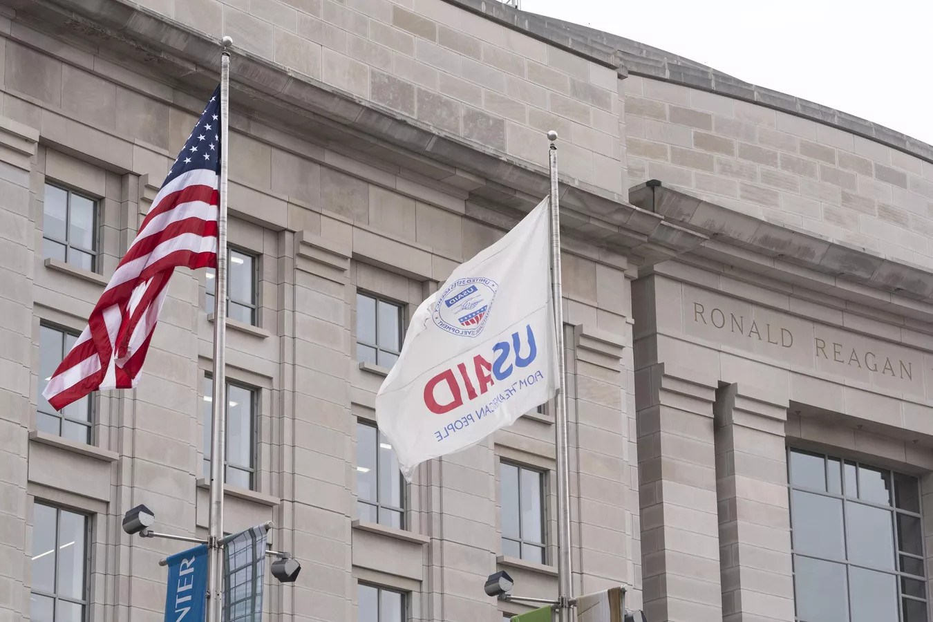 Reuters-ը հայտնել է USAID-ի բոլոր աշխատակիցներին աշխատանքից ազատելու ժամկետների մասին