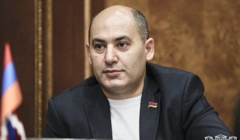 Մարտուն Գրիգորյանը չի շտապում հայտարարել ավագանու մանդատից հրաժարվելու մասին. «Հրապարակ»