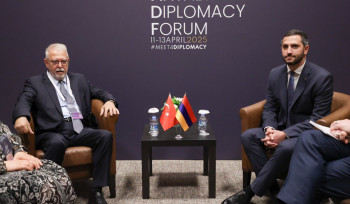 Թուրքիան ևս պահանջում է ՀՀ Սահմանադրության փոփոխություն. Ռուբինյան-Քըլըչ հանդիպումը Անթալիայում