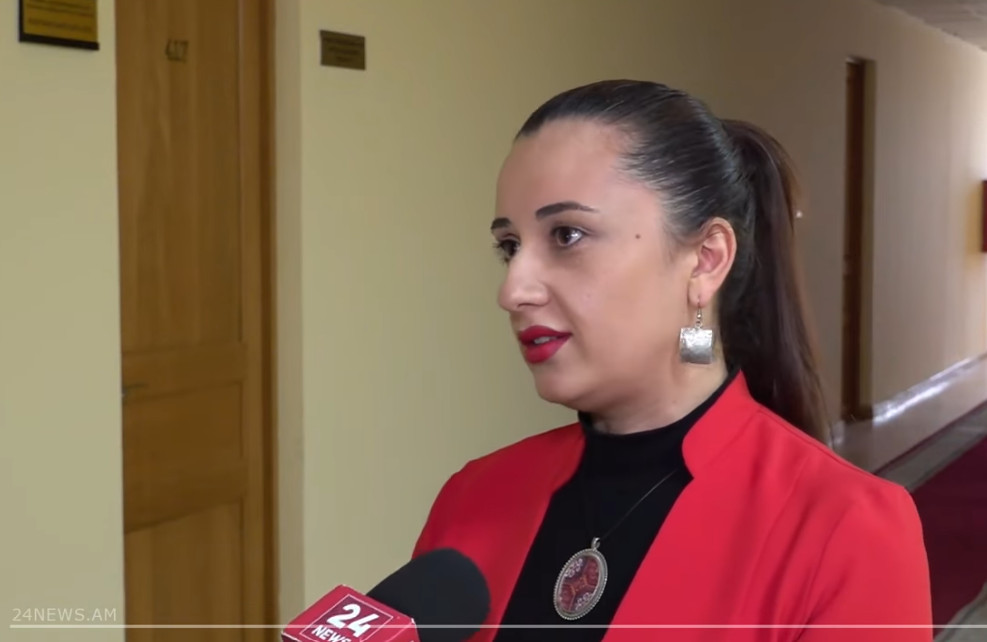 Ոսկու սրահը բացել է հայրս, ամուսնուս բիզնեսն էլ նոր չէ և բացարձակ եկամուտ չի բերում, վնասում է․  ՔՊ-ական Էմմա Պալյան