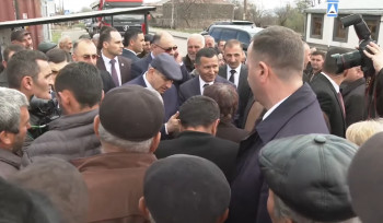 Հայաստանում գյուղ չկա, որ նման խնդիր չունենա, հերթով կսարքենք․ Փաշինյանը չնախատեսված կանգառ է կատարել Խոտ գյուղում (տեսանյութ)