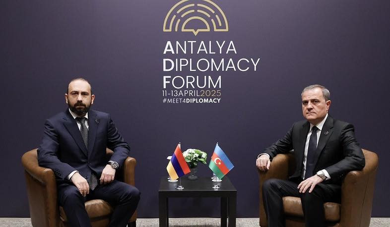 Հայտնի է՝ ինչ են քննարկել Միրզոյանն ու Բայրամովը երկկողմ հանդիպման ընթացքում