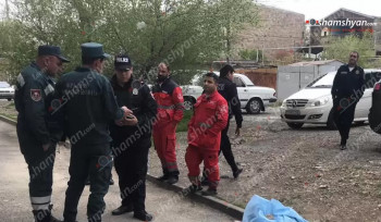 Երևանում բարձրահարկ շենքի բակում հայտնաբերվել է 45-ամյա կնnջ մшրմին