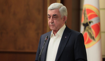 Միտումնավոր հրապարակ են նետում «դուք բերեցիք Նիկոլին» թեզը՝ մաքրելու համար իրենց անցյալը, ես ձեզ չեմ ստիպել նախրի միջից պաչել ամենաբարձր զռացողի՝ էշի ճակատը, ձեր համբուրած էշին մեր դռանը մի կապեք․ Սերժ Սարգսյան