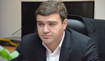 ՊԵԿ Մաքսանենգության դեմ պայքարի գլխավոր վարչության պետն ու տեղակալը քավոր սանիկ են. «Հրապարակ»