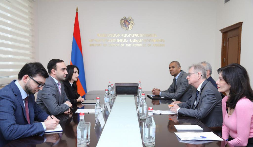 Արդարադատության փոխնախարարը ԵԽ պաշտոնյաների հետ քննարկել է սահմանադրական բարեփոխումների ընթացքը