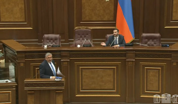 Պարոն Ռուբինյան, ես կարծում եմ, որ դուք տենց պետք ա գոռաք Քըլըչի վրա, ասեք՝ «քյոփօղլու» խելառ, մի տարի ա խոստացել եք. Արթուր Խաչատրյան (տեսանյութ)