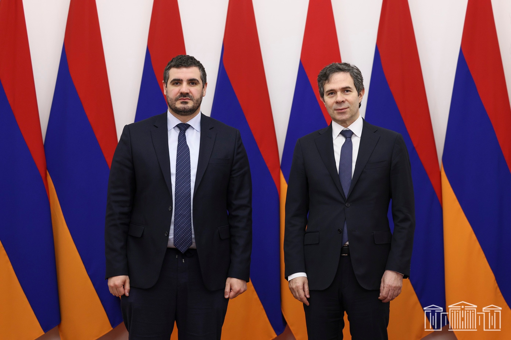 Արման Եղոյանը հանդիպել է  Հունաստանի դեսպանի հետ