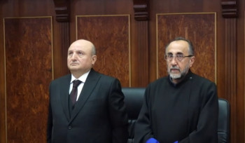 Մանր-մունր հարցերով զբաղվելու ժամանակը չէ, թե ով է ավելի կարևոր այս քաղաքում․ Միքայել արքեպիսկոպոս Աջապահյան