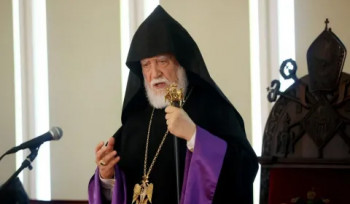Կաղոթենք Աստծուն, որ իր երկնային հովանու ներքո պահի ու պահպանի Հայաստանի, սփյուռքի մեր ազգի զավակներին. Արամ Ա Կաթողիկոսի պատգամը