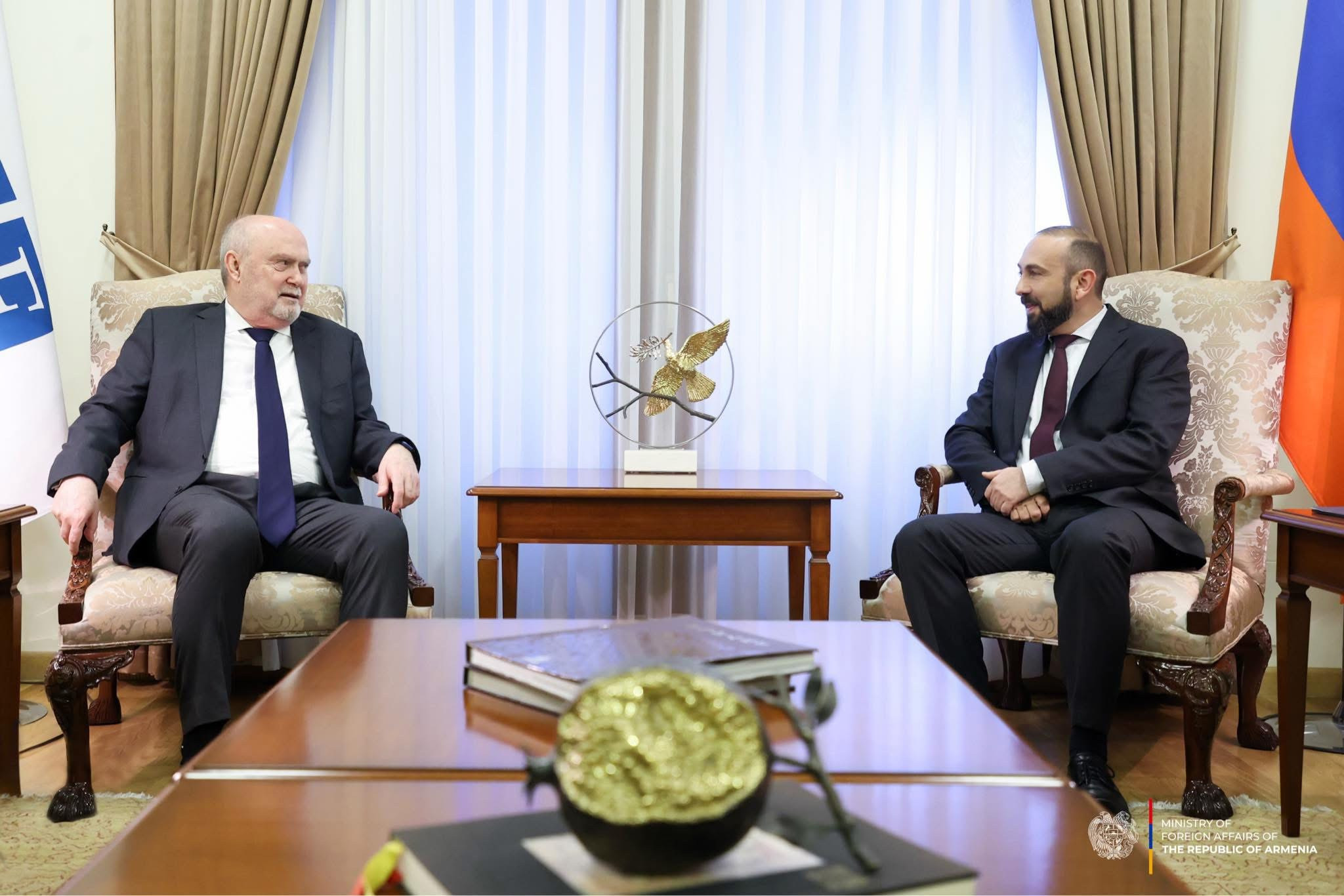 Միրզոյանը հանդիպում է ունեցել ԵԱՀԿ գլխավոր քարտուղար Ֆերիդուն Սինիրլիօղլուի հետ