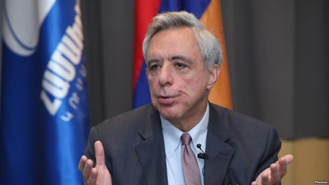 Փաշինյանը զրկվել է երկիրն առաջնորդելու բոլոր իրավունքներից. ազգային վերածննդի ուղին անցնում է նրա հեռացման միջով. Օսկանյան