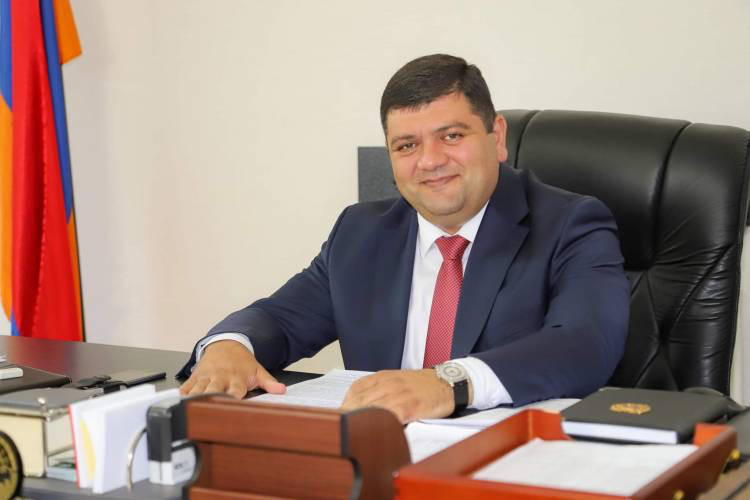 Կապանի քաղաքապետին տուգանել են. «Հրապարակ»