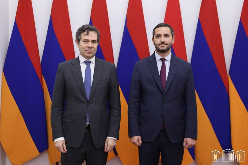 Ռուբեն Ռուբինյանն ընդունել է Հունաստանի դեսպանին
