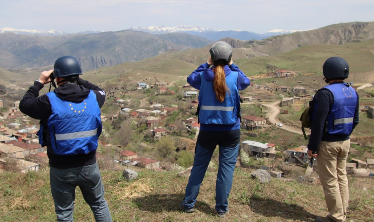 Խոզնավարում արձանագրվել է 2 կրակոց, հավանական է՝ դրանք արձակվել են ադրբեջանական դիրքերից․ ԵՄ դիտորդական առաքելությունը՝ սահմանային լարվածության մասին