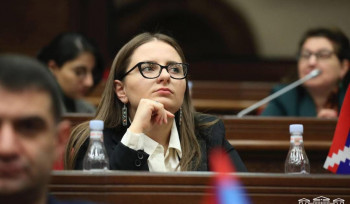 Քչերը գիտեն, որ ոտքով՝ քաղաքի կենտրոնից Ծիծեռնակաբերդի հուշահամալիր քայլելը իր մեջ խորհուրդ ունի. Քրիստինե Վարդանյան