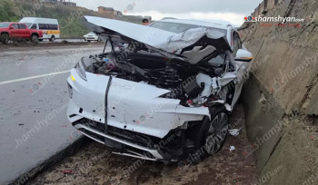 Կոտայքի մարզում «Lexus»-ը դուրս է եկել հանդիպակաց գոտի և բախվել «BYD»-ին. կա վիրավոր. shamshyan.com
