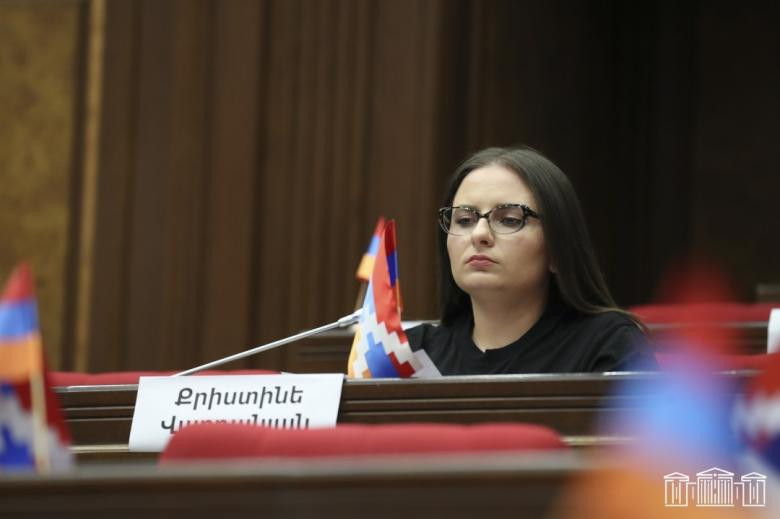 Երբ պետության ղեկավարը պաշտպանում է թշնшմու դրnշը, ոչ թե սեփական ժողովրդի իրավունքները․ Քրիստինե Վարդանյան