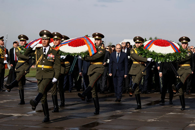 Փաշինյանը ցանկանում է մոռացության տա՞լ Ցեղասպանությունը. «Փաստ»