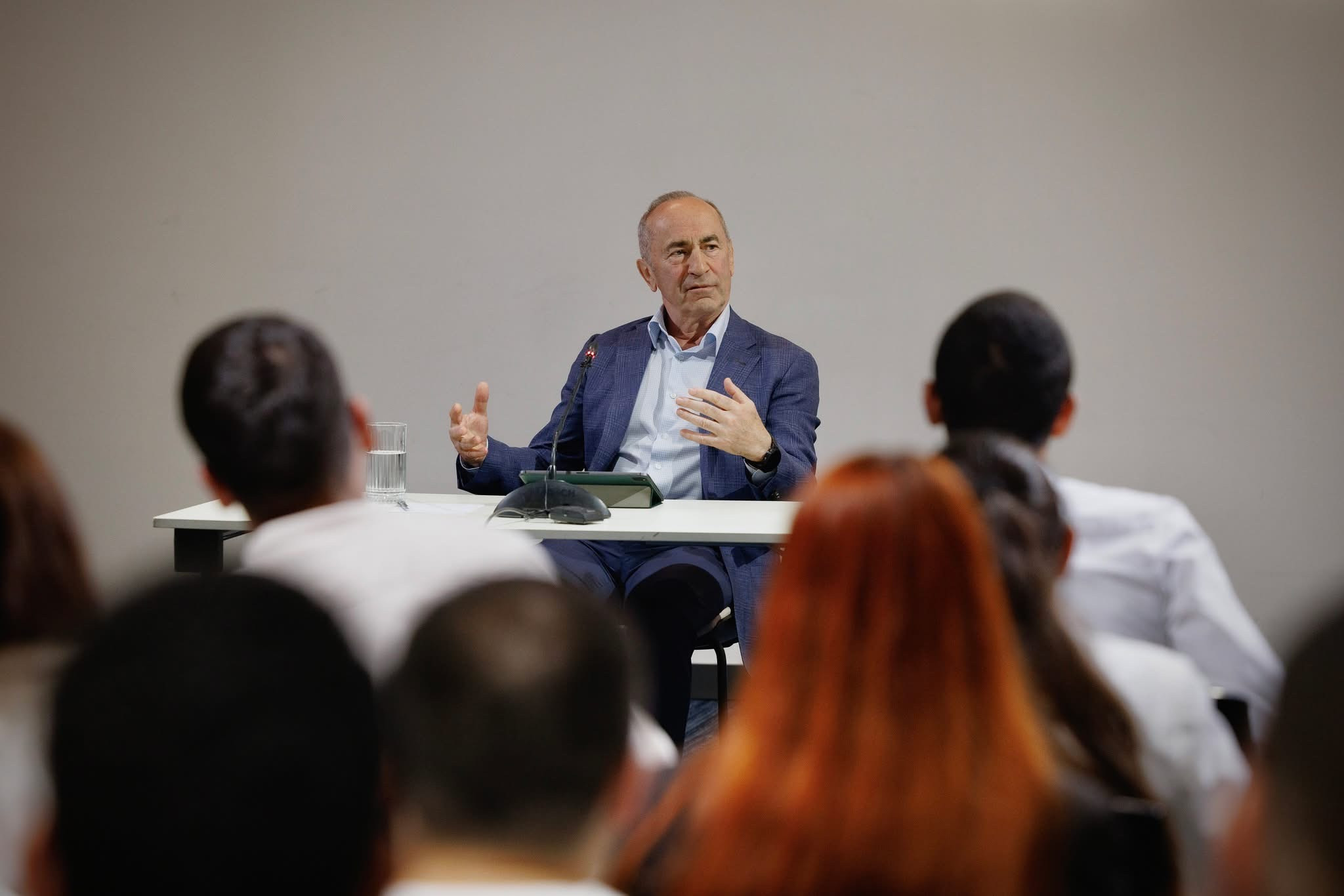 Ինչքան ընդդիմադիր կա, հավաքել, ասել՝ բոլորդ միասին եք, այդպես չի լինելու, մենք մեզ չխաբենք, կոնկրետ նպատակի շուրջ համախմբվել հնարավոր է․ Քոչարյան