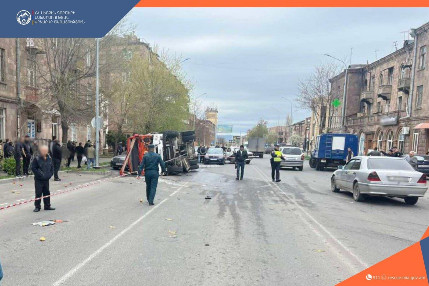 Գյումրիում վթարի հետևանքով կա զnh և 4 վիրավոր, այդ թվում 1 երեխա