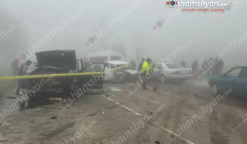 Սյունիքի մարզում բախվել են «Lexus GX 460»-ը, «Renault Sandero»-ն և «ՎԱԶ 21021»-ը․ կա զnh և վիրավnրներ