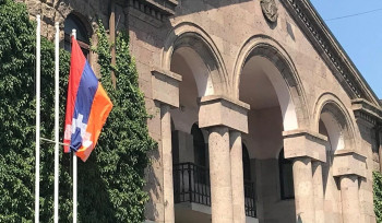 Արցախի ներկայացուցչության շենքը բանկում, վարկային կազմակերպությունում, որևէ այլ մարմնում կամ անհատի մոտ գրավադրված չէ. փաստաբան