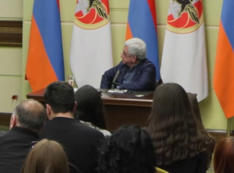 Սերժ Սարգսյանը հանդիպել է Հայկական համալսարանի ունկնդիրների եւ դասախոսների հետ