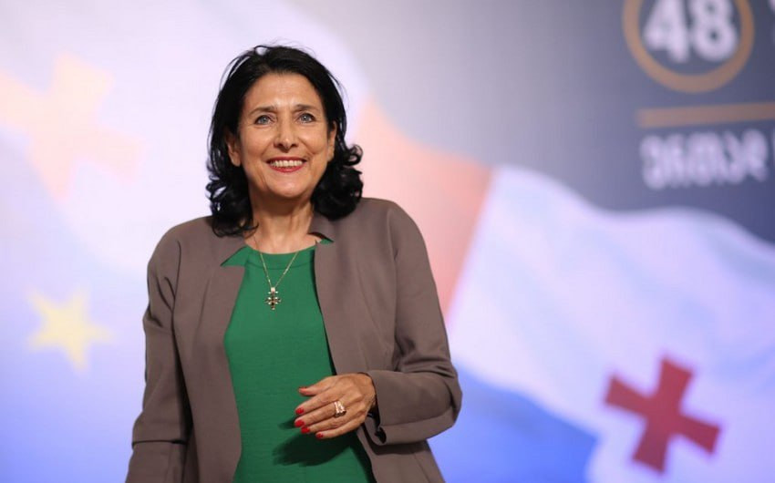 Սա արդեն քաղաքի անվտանգության հարցն է. Սալոմե Զուրաբիշվիլին հայտնել է, թե իր տան բակում կրակոցներ են հնչել