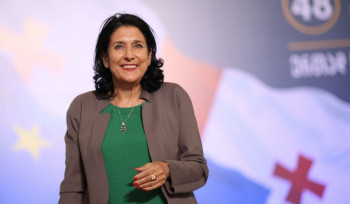 Սա արդեն քաղաքի անվտանգության հարցն է. Սալոմե Զուրաբիշվիլին հայտնել է, թե իր տան բակում կրակոցներ են հնչել