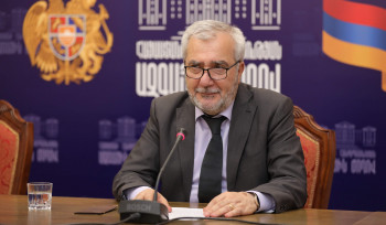 ԱԺ-ում քննարկվում է Անդրանիկ Քոչարյանի վարքագծի վերաբերյալ էթիկայի հանձնաժողով ստեղծելու հարցը