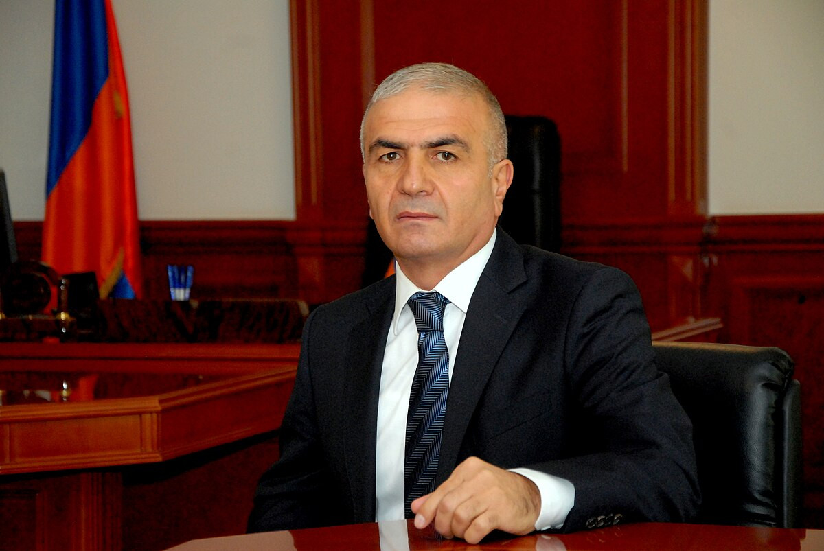 Հունան Պողոսյանին հրավիրել են դատախազություն