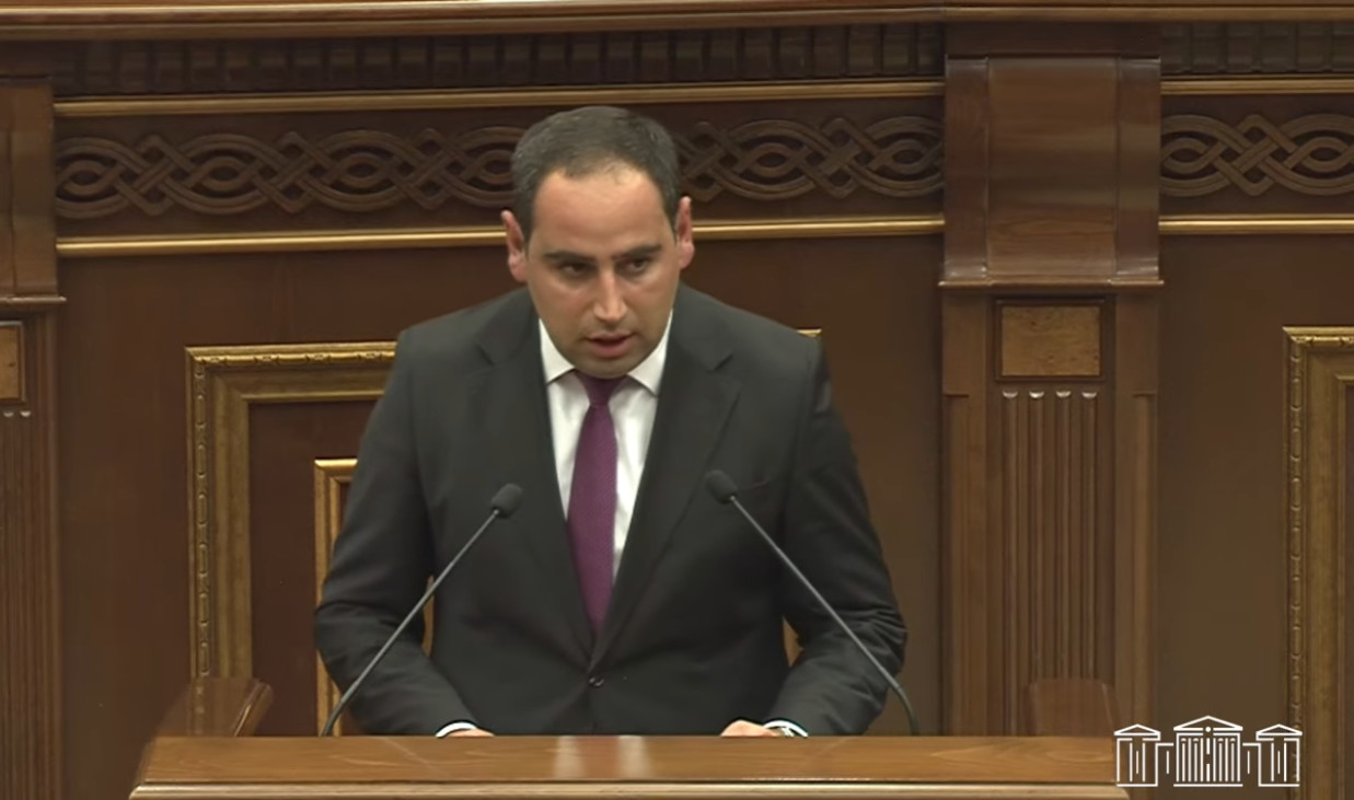 Ուսումնասիրում ենք. ՏԿԵ նախարարը՝ Երևանում և մարզերում հորդառատ անձրևի հետևանքների լուծման մասին