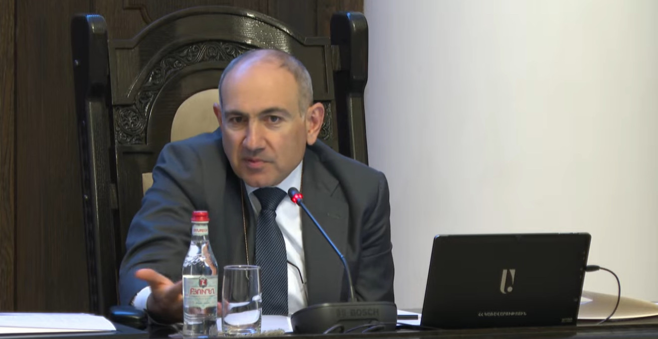 Պետք է հանենք բոյի ստանդարտը. եթե մարդու բոյը 130 սմ է, գնա ոստիկանություն, ասեն՝ բոյդ կարճ է, գնա դպրոց, ասեն՝ բոյդ կարճ է, բա ո՞ւր գնա. Փաշինյան