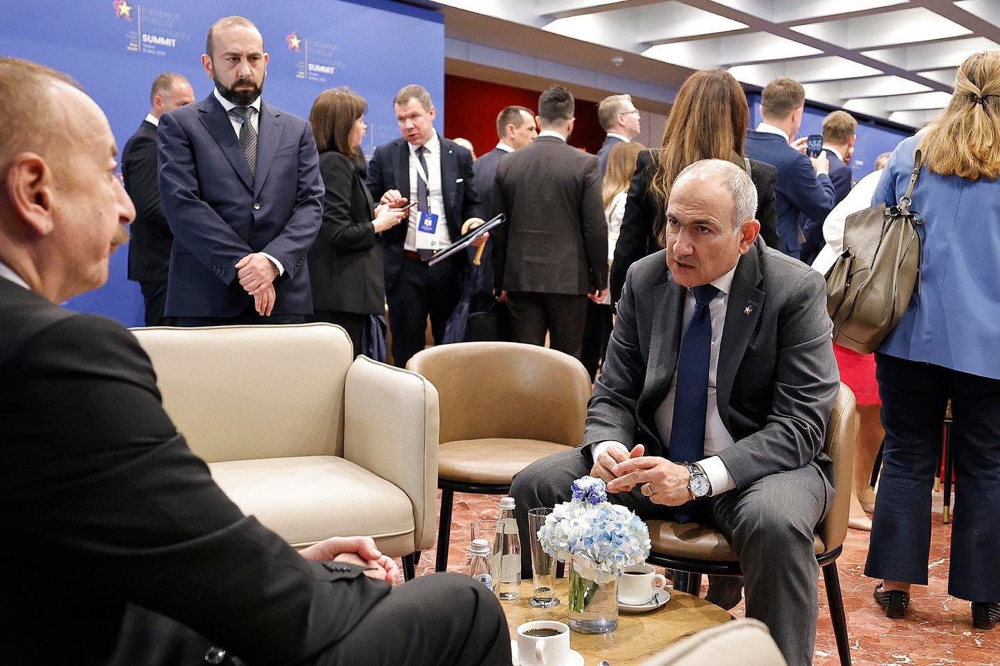 Փաշինյան-Ալիև հանդիպմանը կարևորվել է Հայաստան-Ադրբեջան խաղաղության համաձայնագրի տեքստի համաձայնեցումը (լուսանկարներ)
