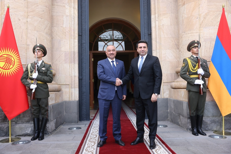 Ղրղզստանը պատրաստ է հարթակ տրամադրել Հայաստանի ու Ադրբեջանի միջեւ խաղաղության համաձայնագրի ստորագրման համար