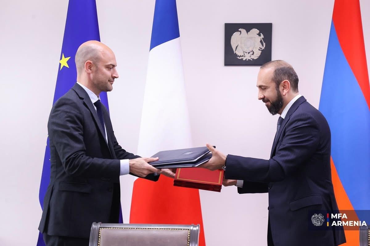 Ֆրանսիայի ԱԳ նախարարի պաշտոնական այցի շրջանակներում Արարատ Միրզոյանը և Ժան-Նոել Բարոն ստորագրել են երեք փաստաթուղթ