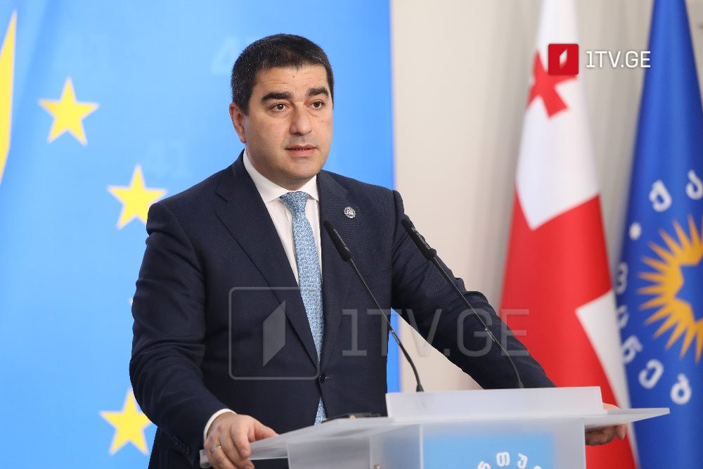Վրաստանի խորհրդարանի նախագահը Մակրոնի, Տուսկի և Մերցի հայտարարությունը անվանում է վրաց ժողովրդի դեմ ուղղված ամոթալի հարձակում