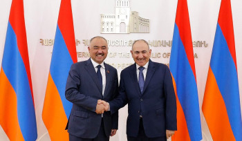 Փաշինյանը հյուրընկալել է Նուրլանբեկ Տուրգունբեկ ուուլուի գլխավորած պատվիրակությանը
