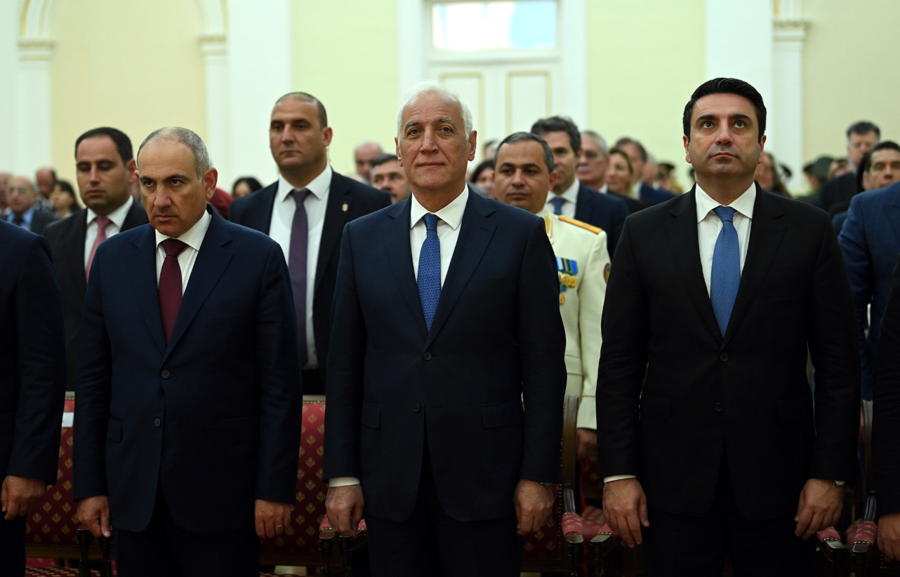 Վահագն Խաչատուրյանի հրամանագրերով, Հանրապետության տոնի կապակցությամբ մի խումբ քաղաքացիներ պարգևատրվել են պետական բարձր պարգևներով (լուսանկարներ)